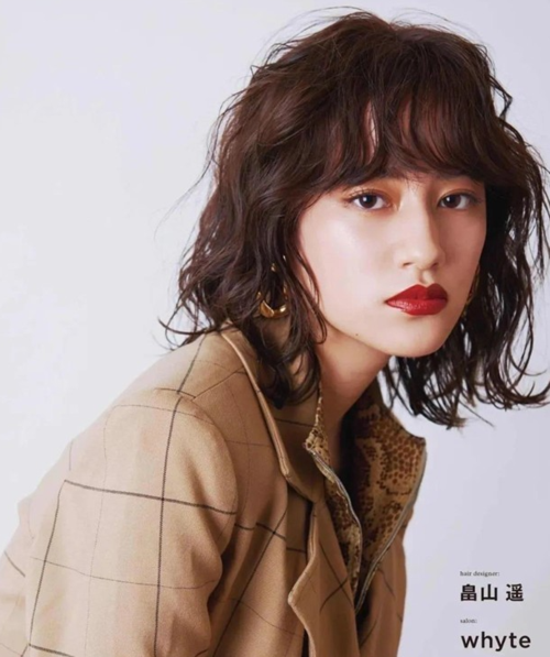 适合40岁女人的发型(4种减龄发型推荐)