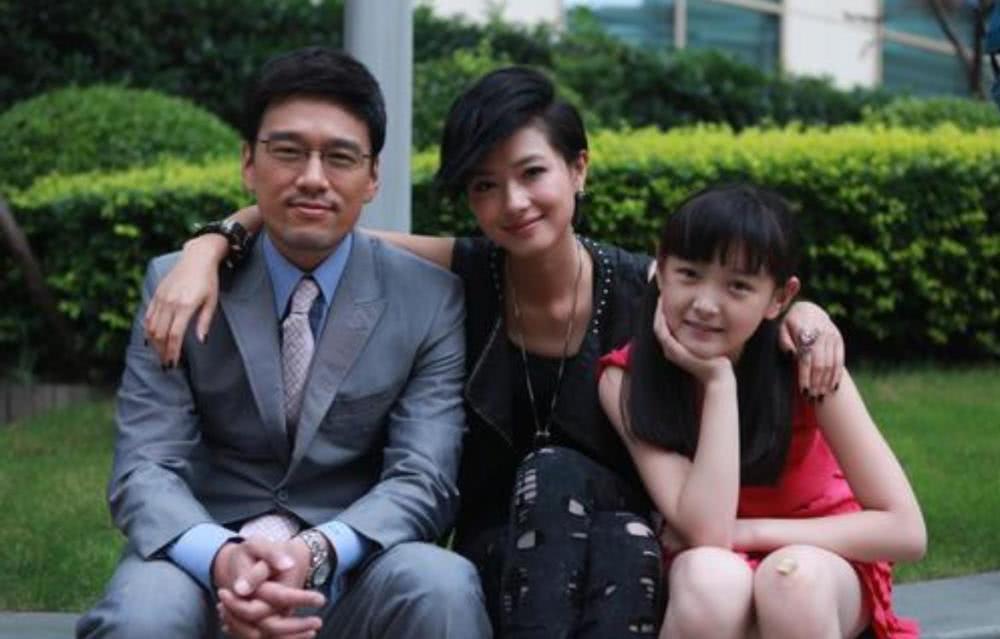 有种"低调"叫王耀庆,老婆与他青梅竹马,为保护她从不曝光照片