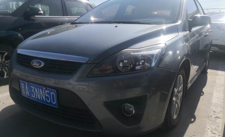 福特 福克斯两厢 2009款 两厢 1.8l 自动时尚型