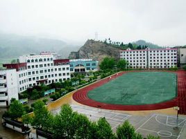 &nbsp; 湄潭县求是高中是一所具有悠久传统和优良文化底蕴的高级中学
