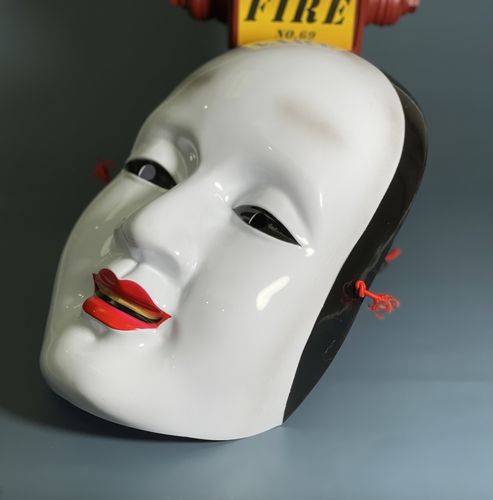 日本孙次郎小丑死神恐怖树脂面具能剧演出装饰万圣节密室布景道具