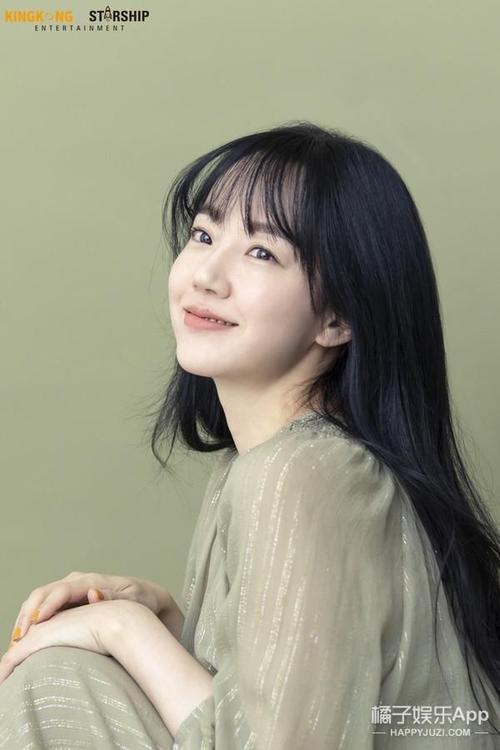 还记得《对不起我爱你》里的林秀晶吗?因为这张自拍被