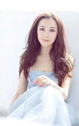 李依晓美照连连看