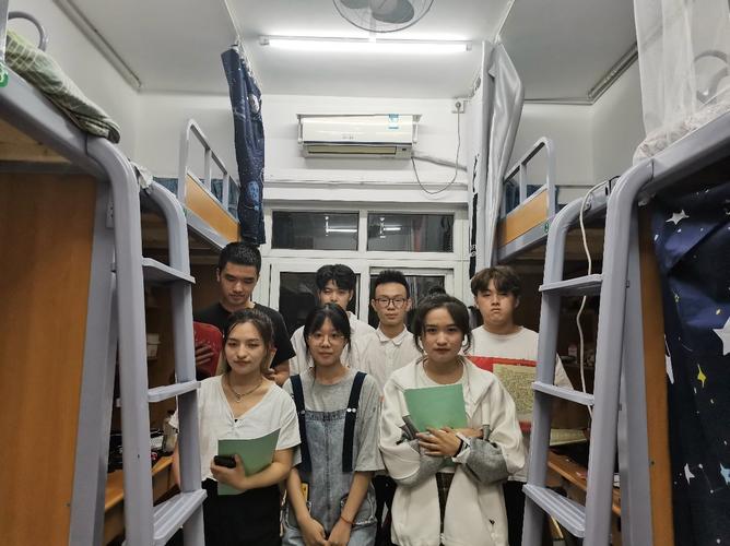 教育学院学生党员联系新生寝室活动十月特辑-温州大学