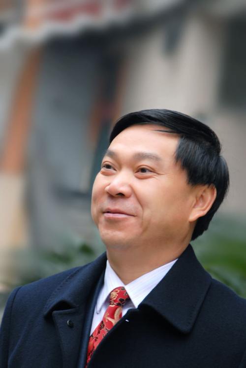 中华工商时报报道华莱陈社强深耕黑茶产业情系精准扶贫