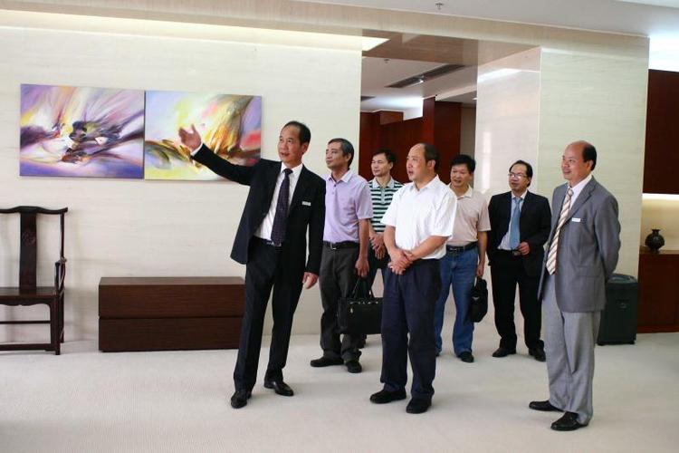 广西林业集团党组书记,董事长蒋勇到集团参观