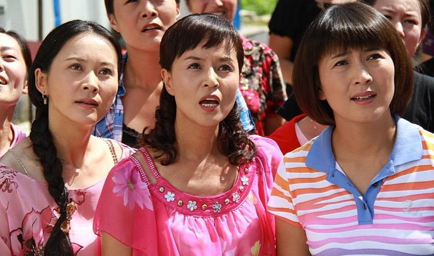  p>于莉红( i>艺名:于艺璇 /i>),1969年2月9日(农历腊月廿三)出生于