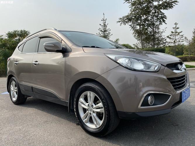 11年现代ix35自动2.0双天窗四驱高配