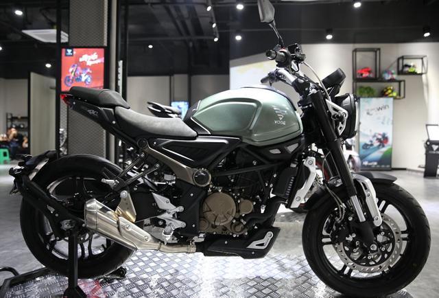 隆鑫无极新品品鉴试驾会,500cc街车是亮点!