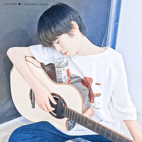 左航左航头像左航可二改赞评论更多