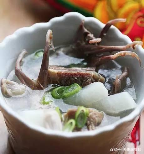 小萝卜鸭舌汤