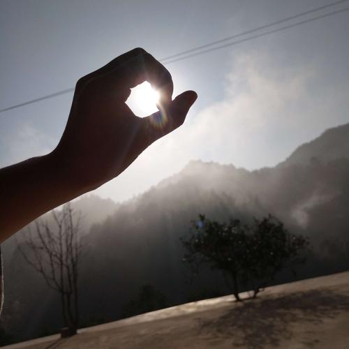 清晨第一缕阳光