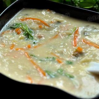  p>粉浆饭是河南省安阳市和山西省运城市夏县的著名小吃,河南做法:用