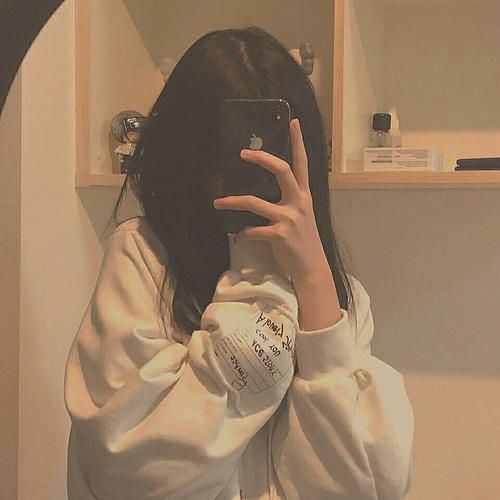 不露脸女生头像:像委屈和失望这种东西,藏着心里就好!