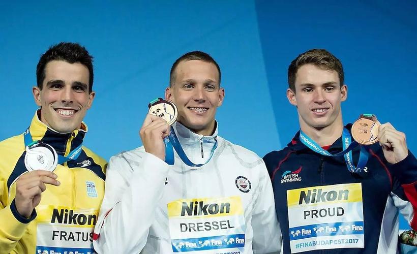 caeleb dressel(美国凯勒布·德雷塞尔)以49秒86获得男子100米蝶泳