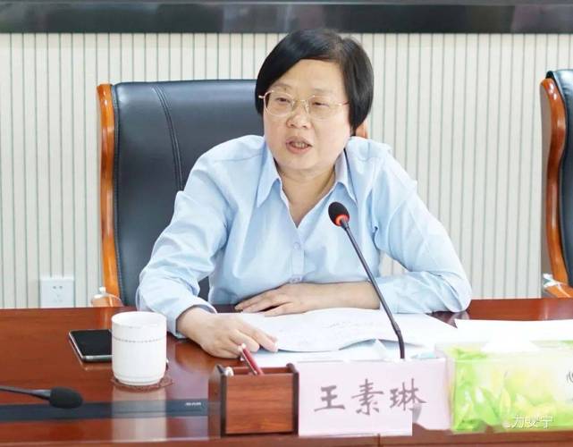 安宁市与昆钢公司举行座谈会,共谋发展大计!