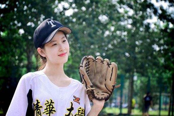 中国最美十大90后校花迪丽热巴古力娜扎徐璐上榜