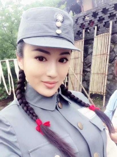 《锻刀》曝剧照 李艳冰角色出彩演技精湛受喜爱