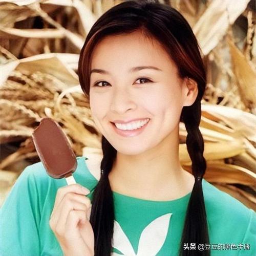 什么叫笑靥如花看看这10位酒窝女星告诉你啥叫酒窝无酒却醉人