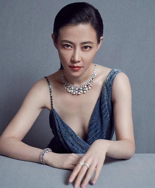 谭卓漂亮照片谭卓身材图片