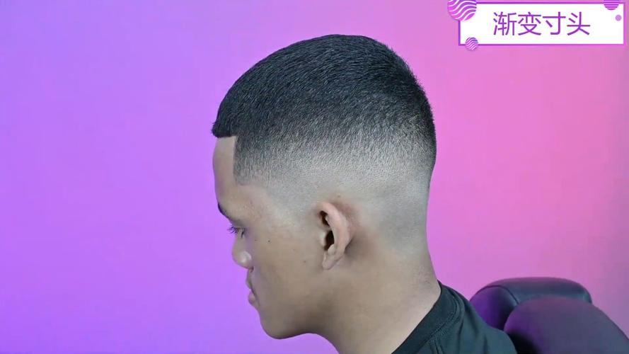 年轻男子剪款渐变寸头真帅气