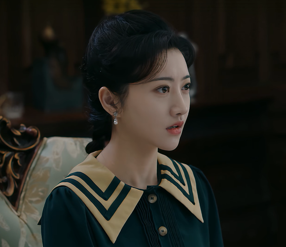 流光之城景甜冯世真同款学院风海军领气质收腰显瘦百褶过膝连衣裙