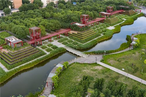 中国 天津市河东区 项目类别: 桥与装置艺术 项目规模: 设计时间