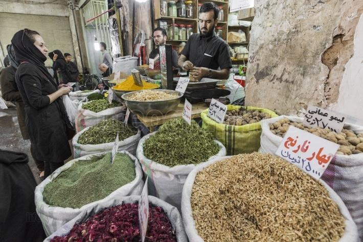 isfahan, iran - october 06, 2016: inside spice market at isfahan