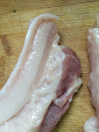 这肉中间那是瘦肉还是寄生虫