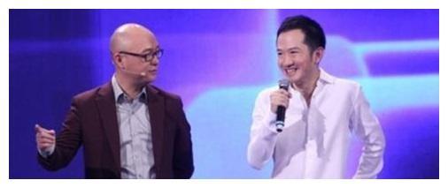非诚勿扰因男嘉宾是厨师被灭灯说出餐厅名后全场重新为他亮灯