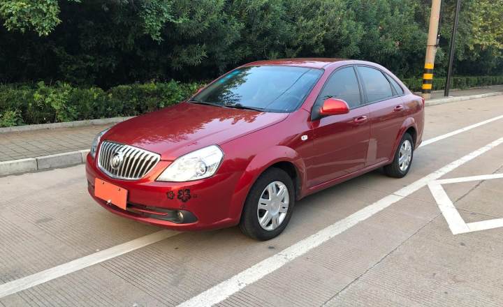 别克 凯越 1.5l 经典型 红色 自动档