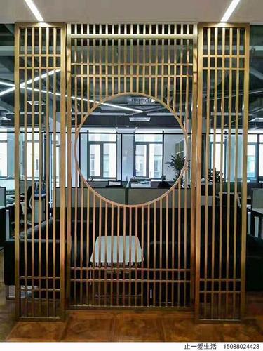 办公楼中式玫瑰金不锈钢屏风实拍图,工作的地方也能像家里一样的温馨