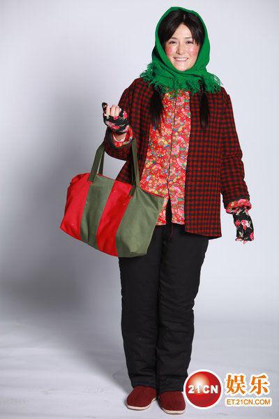 网友恶搞小鲜肉穿上花棉袄