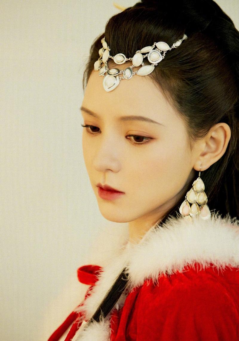 张予曦cos王昭君古装造型曝光 清丽绝伦