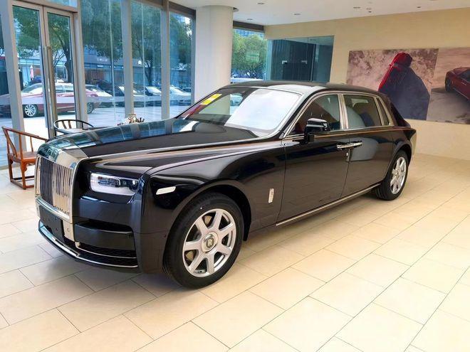 劳斯莱斯幻影长轴四座腿拖版顶配多少钱