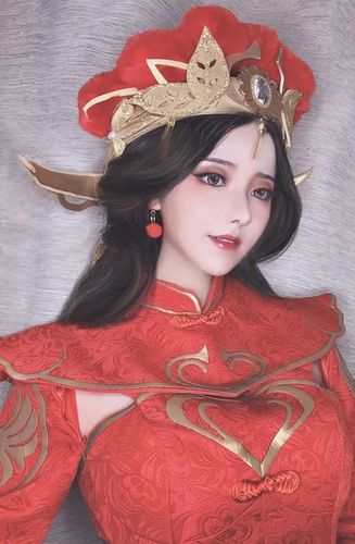 王者荣耀cos:血纯茗雅mia露娜一生所爱试妆