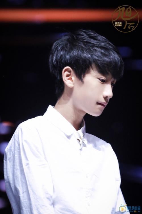 陈泗旭白衣少年写真