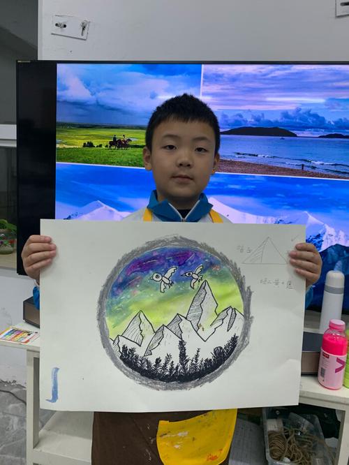 创作班线描雪山