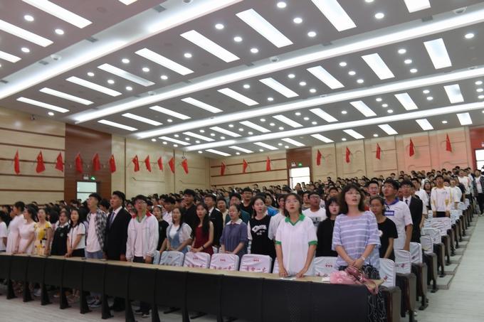 通榆县第一中学校隆重举行2020届高三学生毕业典礼