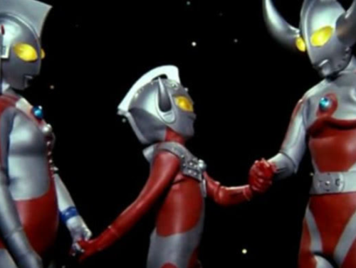 奥特曼:奥特曼们怎么繁衍后代?太毁童年了!网友:还以为和人一样