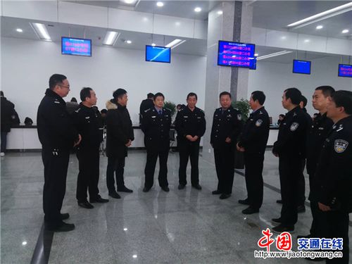安徽泗县新任副县长公安局长李杰政委赵守文一行深入交警大队检查指导