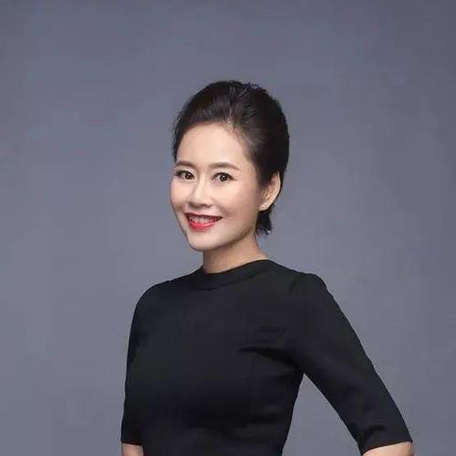 前央视主持人李蕾的12堂声音形象美化课让你说话好听有魅力一开口就赢