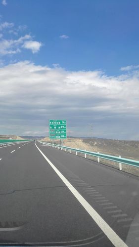 一马平ill的高速公路
