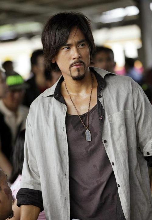 胡子长得快是什么问题?