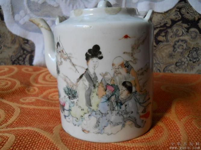 马庆云风格浅绛彩人物茶壶