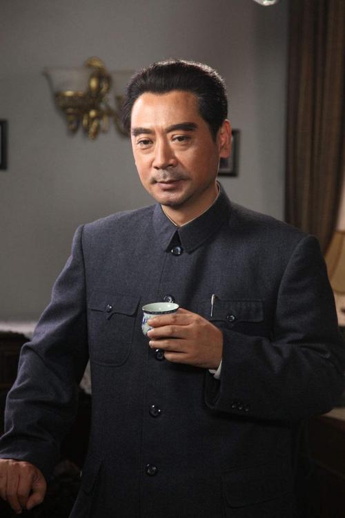 刘劲代言代言费价格/刘劲经纪人朱先生报价