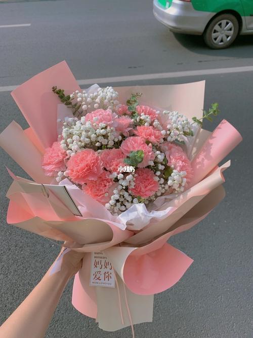 康乃馨花束_康乃馨_花束_小菜花屋攻略_尤加利_家居家装_家居装饰