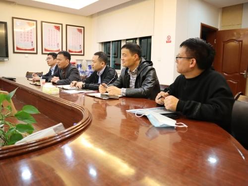 市教育局党委书记,局长叶永峰到新河镇中学调研