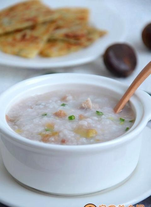 栗子鸡肉粥省心又营养的暖胃早餐