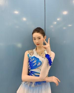 张艺凡傅弘奕《舞蹈风暴》花絮自拍照图片 (1/4)